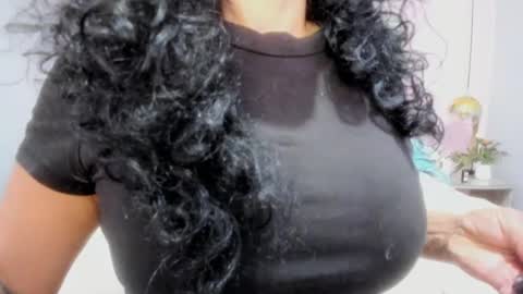 Snapshot of 00valeriasexxx chatting on January 27, 9:13 am Valeria online show from January 27, 9:13 am