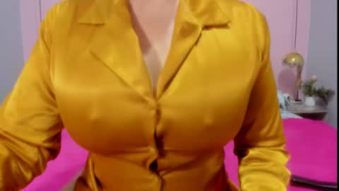 Snapshot of 00valeriasexxx chatting on February 4, 10:32 am Valeria online show from February 4, 10:32 am
