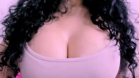 Snapshot of 00valeriasexxx chatting on October 13, 4:42 pm Valeria online show from October 13, 4:42 pm