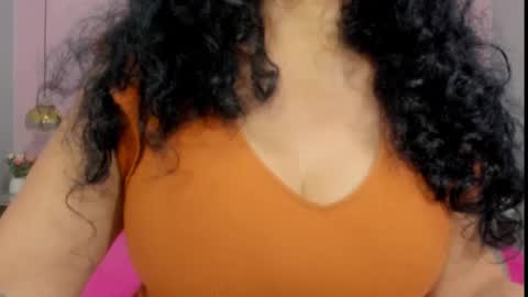 Snapshot of 00valeriasexxx chatting on February 15, 6:55 pm Valeria online show from February 15, 6:55 pm