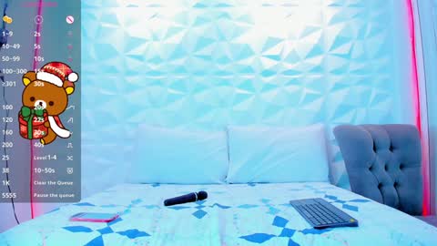 sophie online show from December 26, 11:13 pm