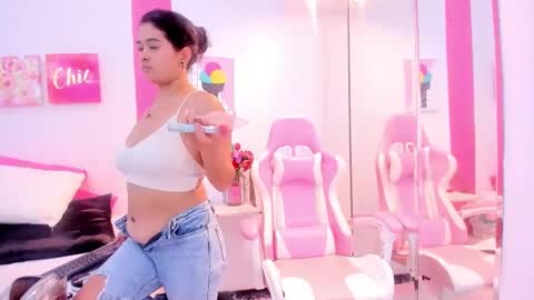 Scarlette  online show from February 7, 3:34 am