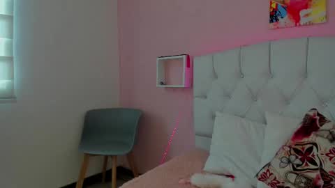 Snapshot of 18candy chatting on September 29, 7:52 pm 18candy online show from September 29, 7:52 pm