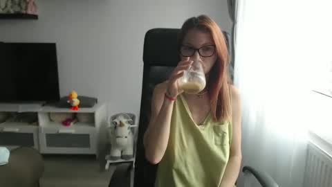 Vanessa   online show from December 4, 10:28 am