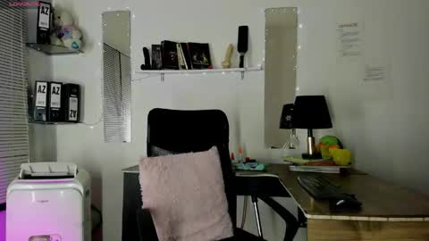 1sweetvaleria1 online show from June 10, 1:16 am