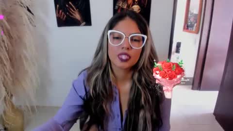 1wayra online show from March 8, 2:16 pm