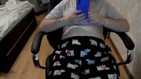 Snapshot of 1your_hot_girls chatting on October 7, 4:44 pm 1your_hot_girls online show from October 7, 4:44 pm