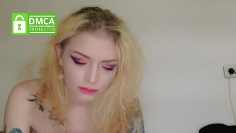Stella online show from June 7, 5:53 pm