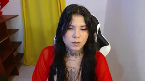 erika online show from December 15, 1:55 am