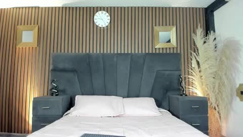 3X NAXAA online show from April 9, 1:05 pm