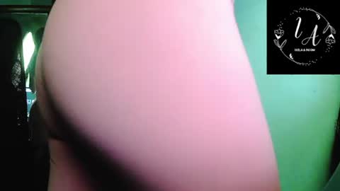 Snapshot of 4lexia chatting on March 12, 11:44 pm Ixela online show from March 12, 11:44 pm
