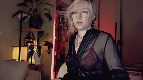 Snapshot of 5_in_one chatting on February 22, 4:29 am Sunshine online show from February 22, 4:29 am