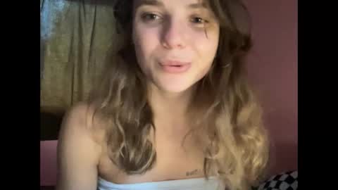Snapshot of 75sowet018 chatting on October 10, 2:22 pm 75sowet018 online show from October 10, 2:22 pm