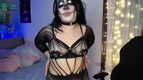 Snapshot of 77scarlett chatting on October 18, 4:59 am Scarlett online show from October 18, 4:59 am