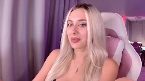 Loren Wood online show from May 31, 7:37 pm