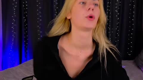 Willow online show from March 28, 9:57 pm