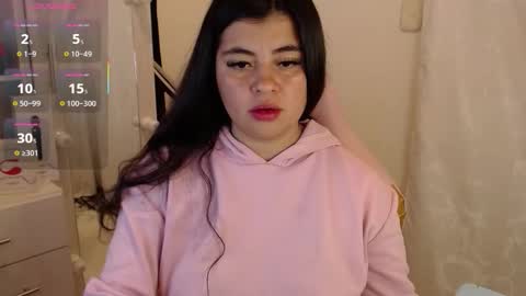 Snapshot of _aafrodita__ chatting on September 26, 4:43 am Alexa online show from September 26, 4:43 am
