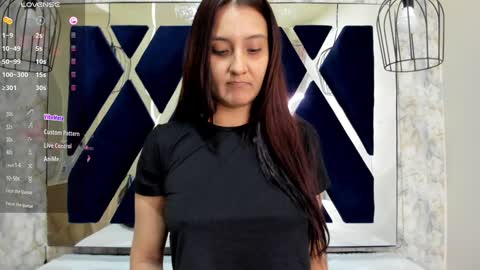 Snapshot of _alaia_collway_ chatting on December 10, 3:22 pm Alaia online show from December 10, 3:22 pm