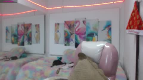 _alegriamartinez_ online show from February 18, 12:39 pm