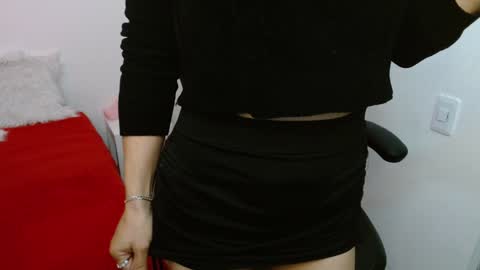Snapshot of _alexandrajones chatting on January 23, 3:26 am Alexandra online show from January 23, 3:26 am