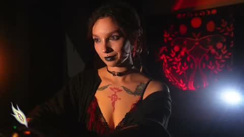 Snapshot of _alicemorrison_ chatting on September 14, 7:34 pm Alice Morrison Mistress Datura online show from September 14, 7:34 pm
