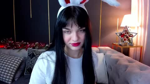 Snapshot of _allisson__ chatting on December 25, 1:20 am Alison online show from December 25, 1:20 am