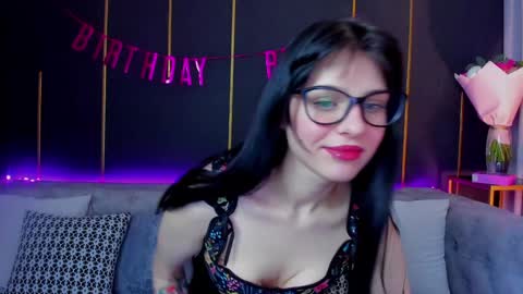 Snapshot of _allisson__ chatting on January 30, 1:11 am Alison online show from January 30, 1:11 am