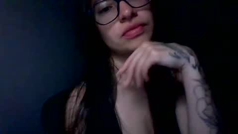 _alyson online show from May 27, 7:16 am