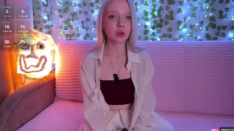 Emily online show from May 5, 2:25 am