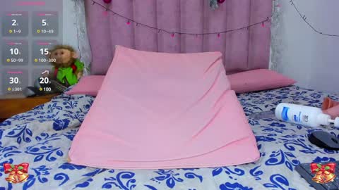 Snapshot of _aniisha_ chatting on December 13, 7:32 pm Any online show from December 13, 7:32 pm