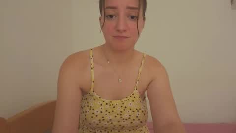 Snapshot of _annieone chatting on October 8, 8:35 pm Anna online show from October 8, 8:35 pm