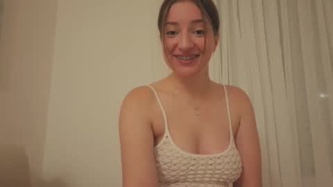 Snapshot of _annieone chatting on October 13, 6:10 pm Anna online show from October 13, 6:10 pm