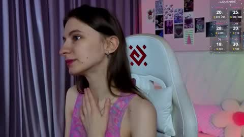 _ash_leyy_ online show from March 27, 1:29 am