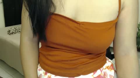Snapshot of _ashley27 chatting on February 23, 4:18 pm Angie online show from February 23, 4:18 pm