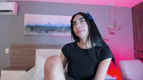 Ashly online show from October 29, 8:00 pm