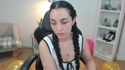 Bella Evans online show from March 13, 7:20 am