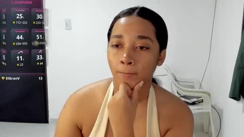 Snapshot of _blairwest_ chatting on October 8, 8:07 am _blairwest_ online show from October 8, 8:07 am