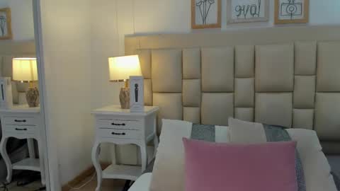 Snapshot of _brenda_becker chatting on February 20, 7:41 pm Brenda online show from February 20, 7:41 pm