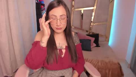 Snapshot of _briigite chatting on February 14, 4:26 am Angie Independent model online show from February 14, 4:26 am