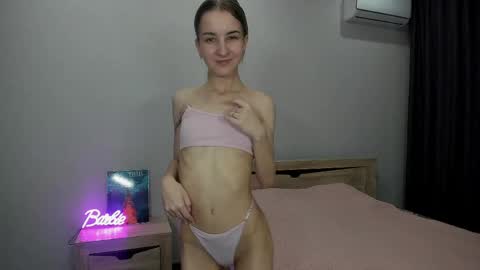   online show from March 29, 9:25 pm