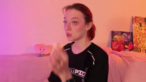 Snapshot of _ccrystaa_ chatting on February 13, 4:22 am Christina Chris online show from February 13, 4:22 am