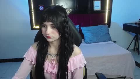 _charlotte_collins_ online show from February 6, 3:37 pm