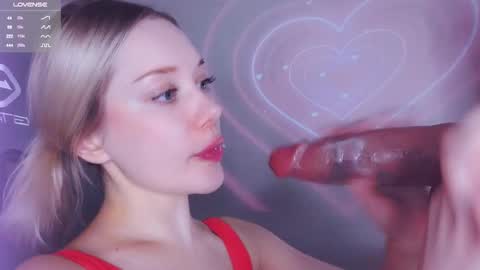 Angelina online show from December 4, 5:35 pm