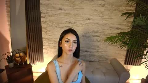 Snapshot of _coraliinee_ chatting on October 30, 2:47 am Coraline online show from October 30, 2:47 am