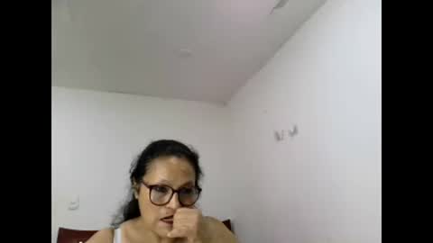 _cristal15 online show from November 6, 9:10 pm