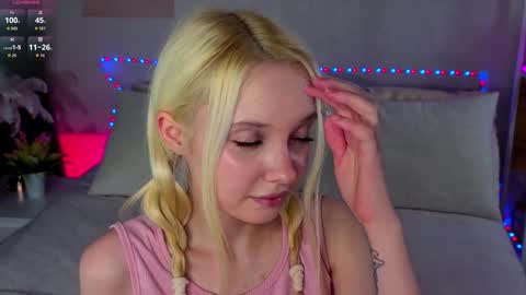 Daniela online show from March 3, 1:17 pm