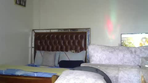 Snapshot of _daddyslittlemonster_ chatting on October 29, 11:03 am lily online show from October 29, 11:03 am