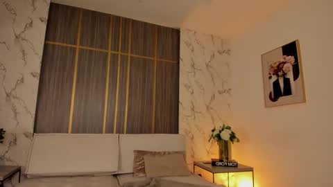 Abril online show from March 13, 2:07 pm