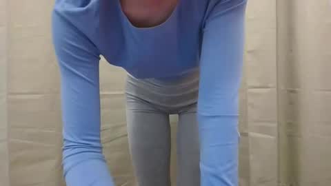 Snapshot of _domnatermsi chatting on January 7, 1:14 pm _domnatermsi online show from January 7, 1:14 pm