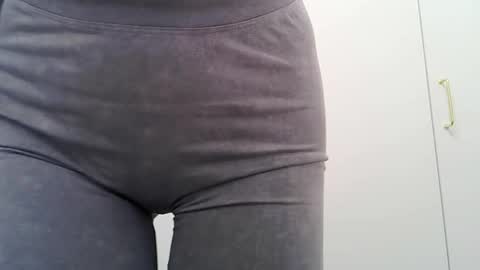 Snapshot of _domnatermsi chatting on February 25, 6:33 pm _domnatermsi online show from February 25, 6:33 pm